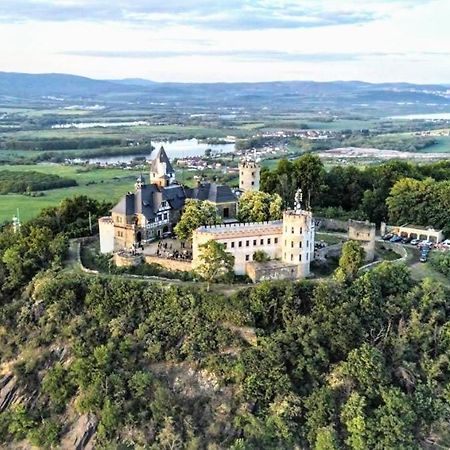 Penzion Hrad Doubravka Teplice Exterior foto