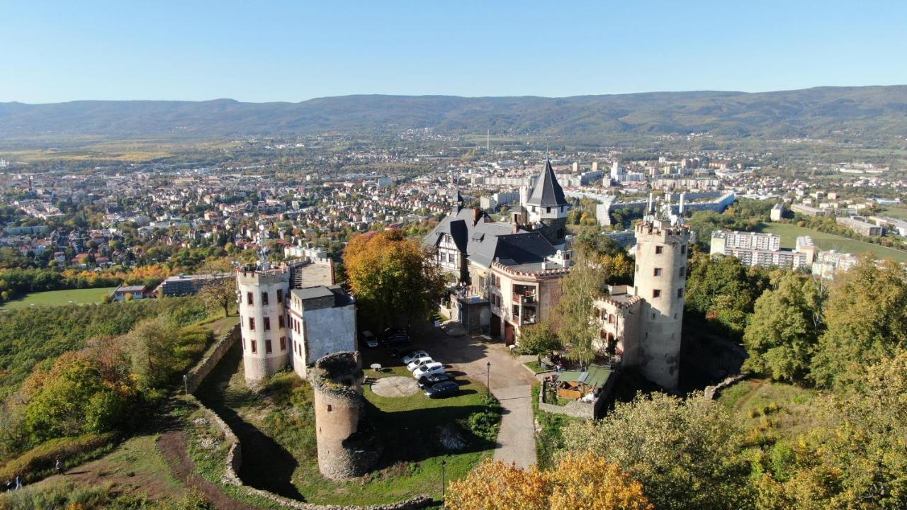 Penzion Hrad Doubravka Teplice Exterior foto